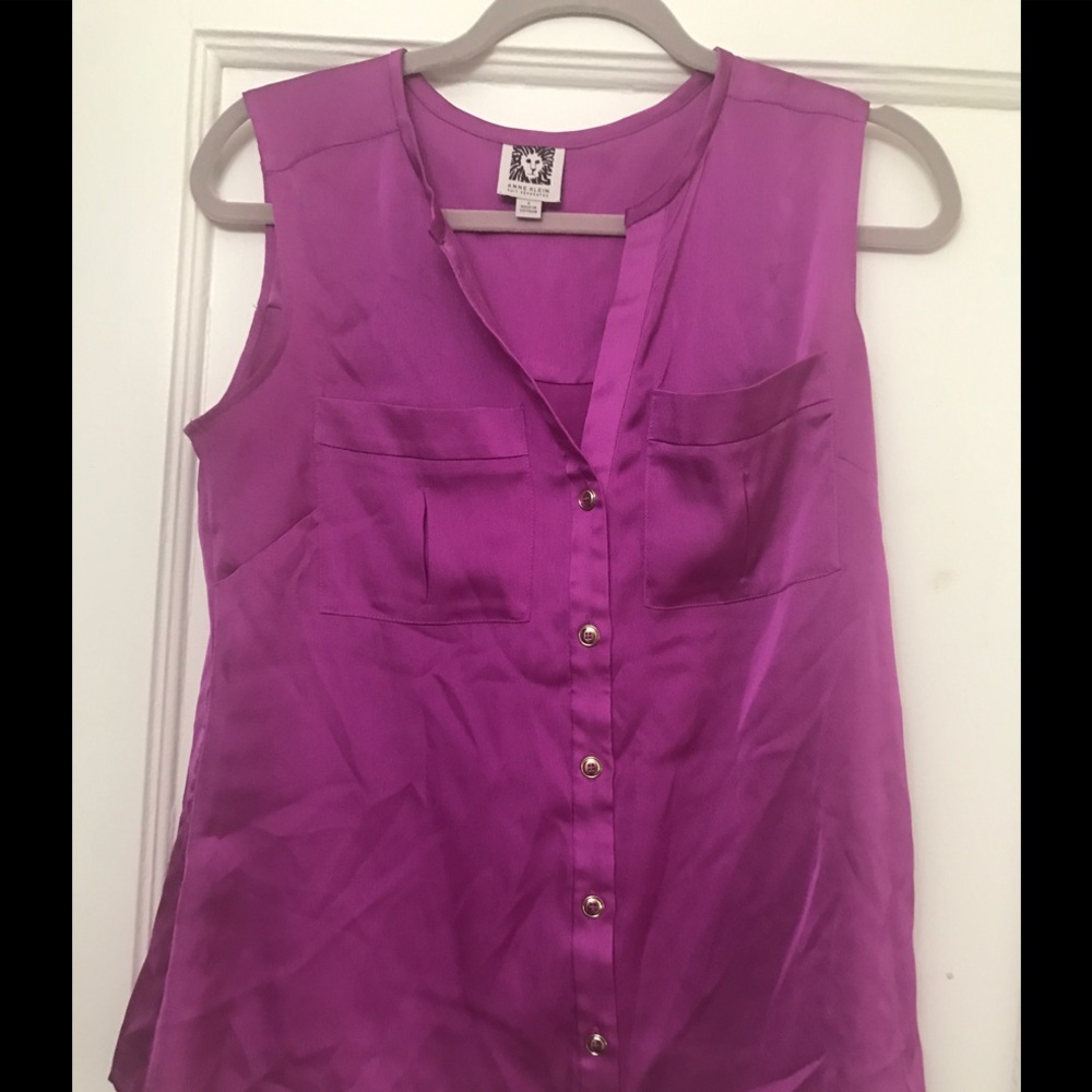 Satin fuschia tank. Gold buttons very pretty.